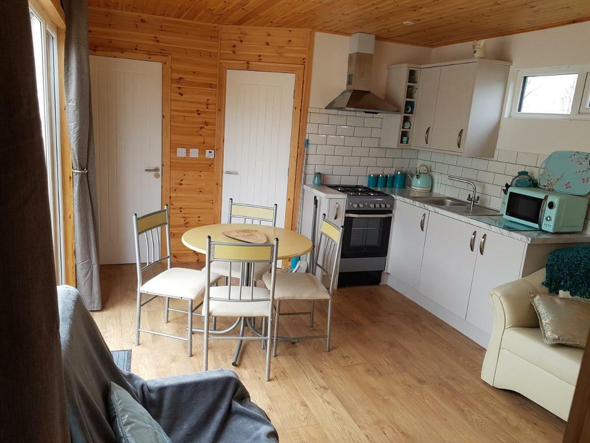 Acorn Camping And Caravan Park Llantwit Major Extérieur photo