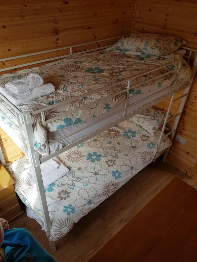 Acorn Camping And Caravan Park Llantwit Major Extérieur photo